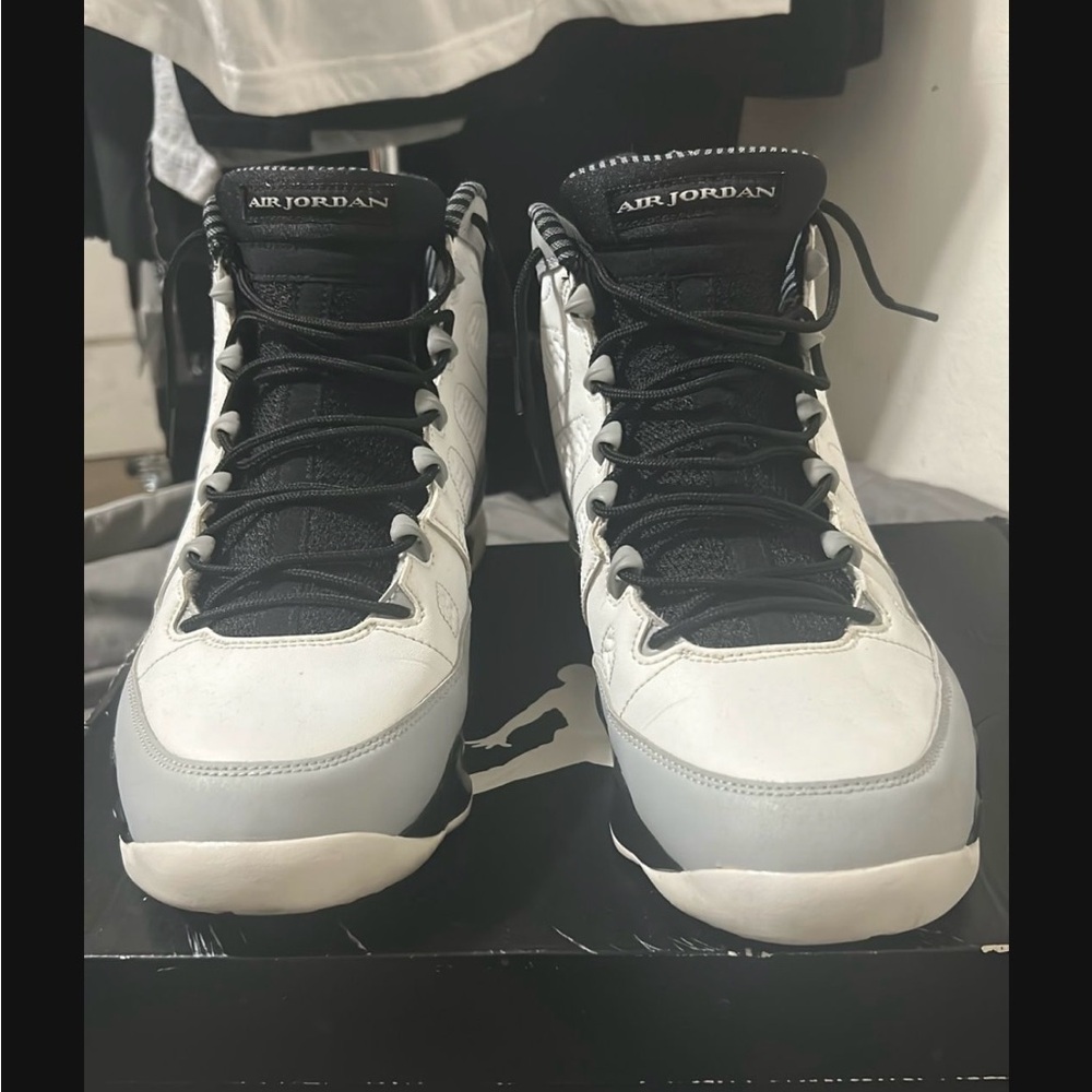 Jordan Athletic Shoes Black White Gray